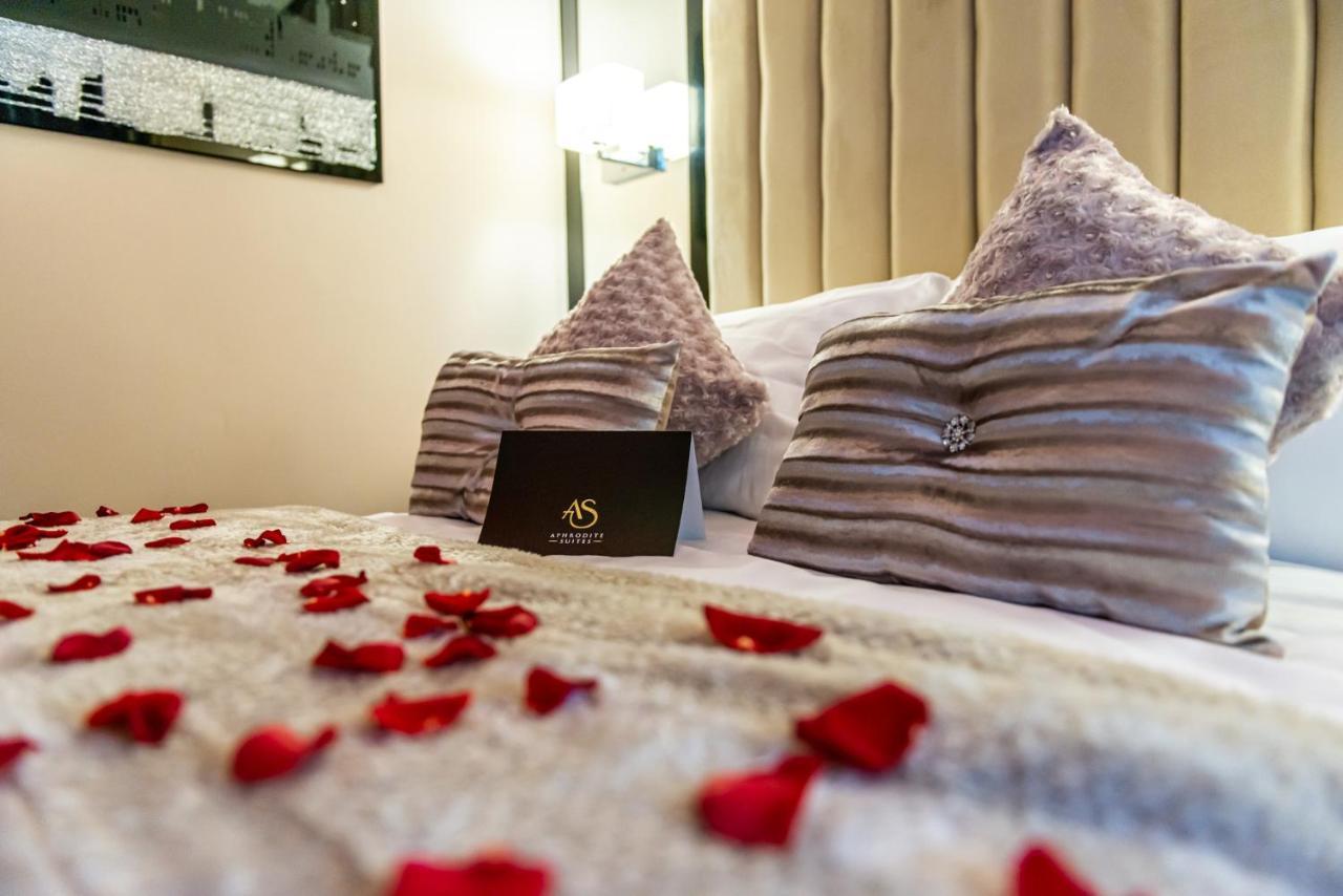 Aphrodite Apartment *