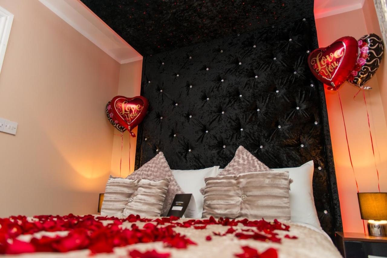 Aphrodite Apartment *