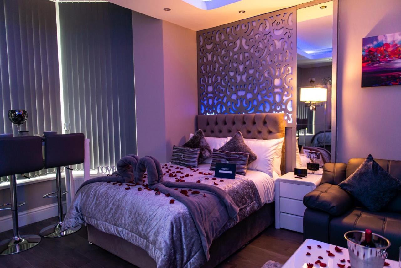 Aphrodite Apartment *
