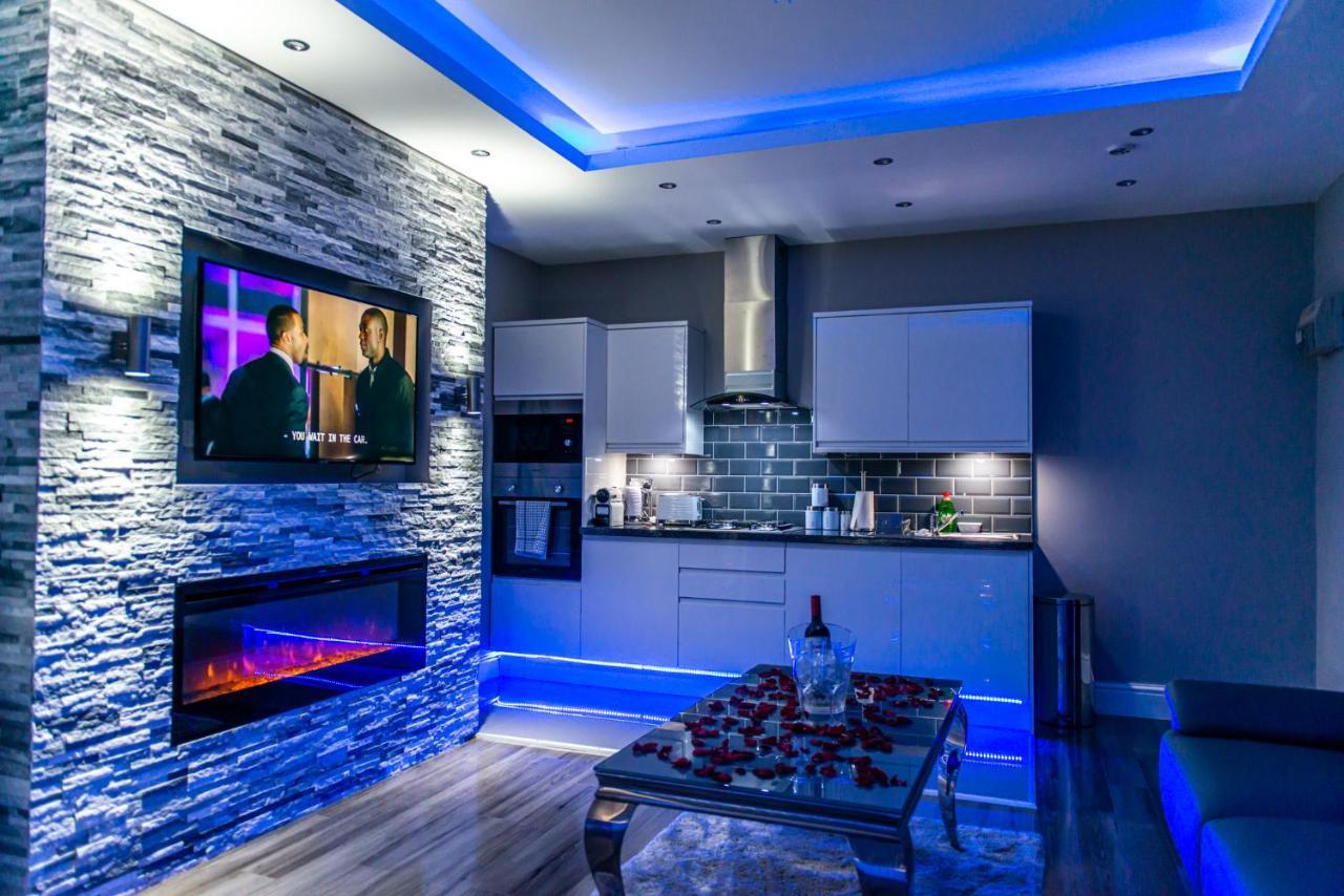 Aphrodite Apartment *